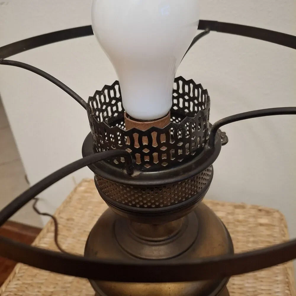 Vintage MCM Mid Century Brass Electric Oil Style Table Lamp (2) Retro Regency